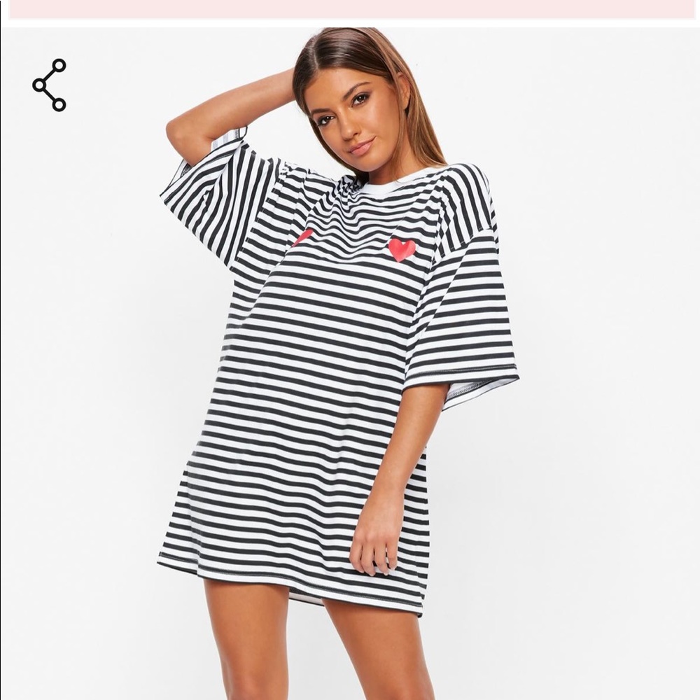 White oversized t shirt dress